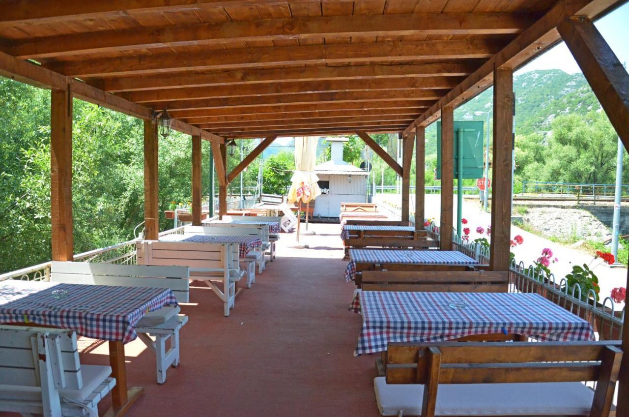 Hotel Pelikan Virpazar Exterior foto