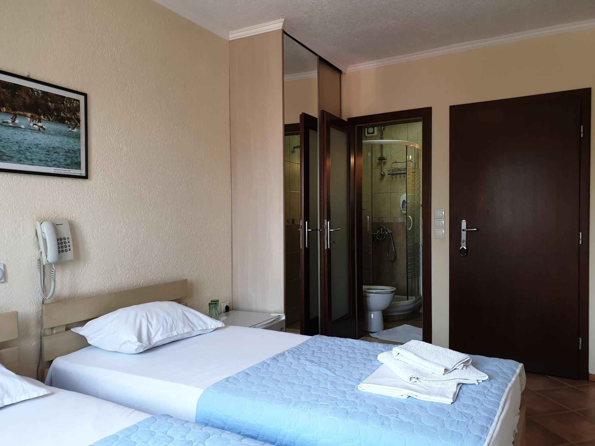 Hotel Pelikan Virpazar Exterior foto
