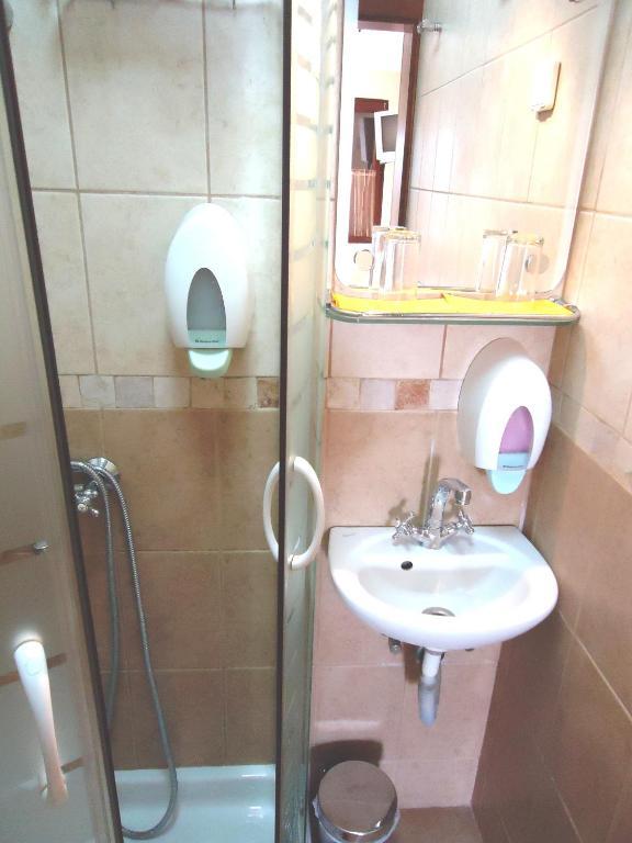 Hotel Pelikan Virpazar Habitación foto