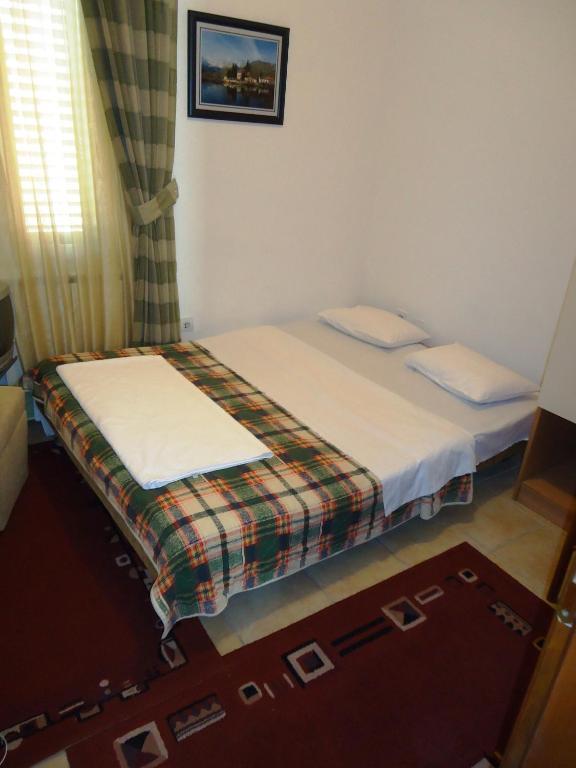 Hotel Pelikan Virpazar Habitación foto